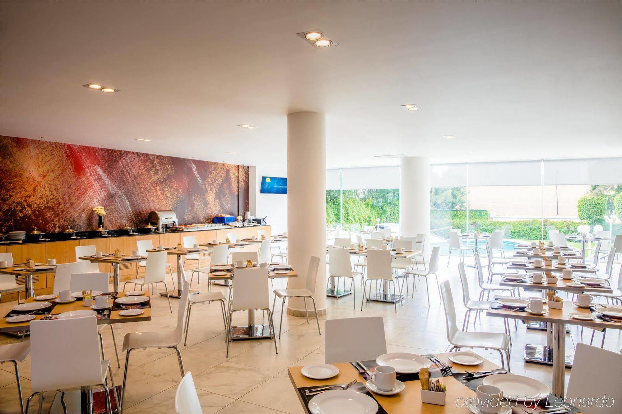 Fiesta Inn Express Perinorte Cuautitlan Izcalli Bagian luar foto